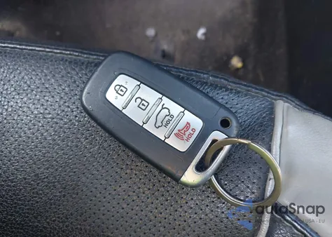 2013 Hyundai Veloster Turbo W/Black из США, поврежденный, VIN KMHTC6AE3DU146100